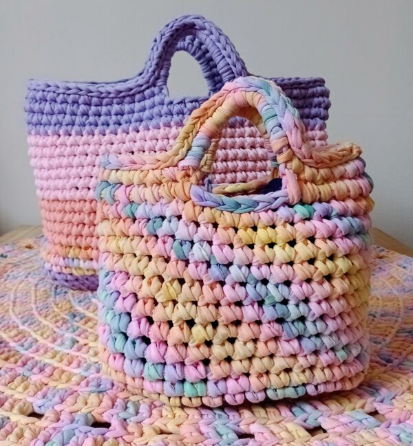 Bolsa cesto de mão pequena- colorida - Image 2