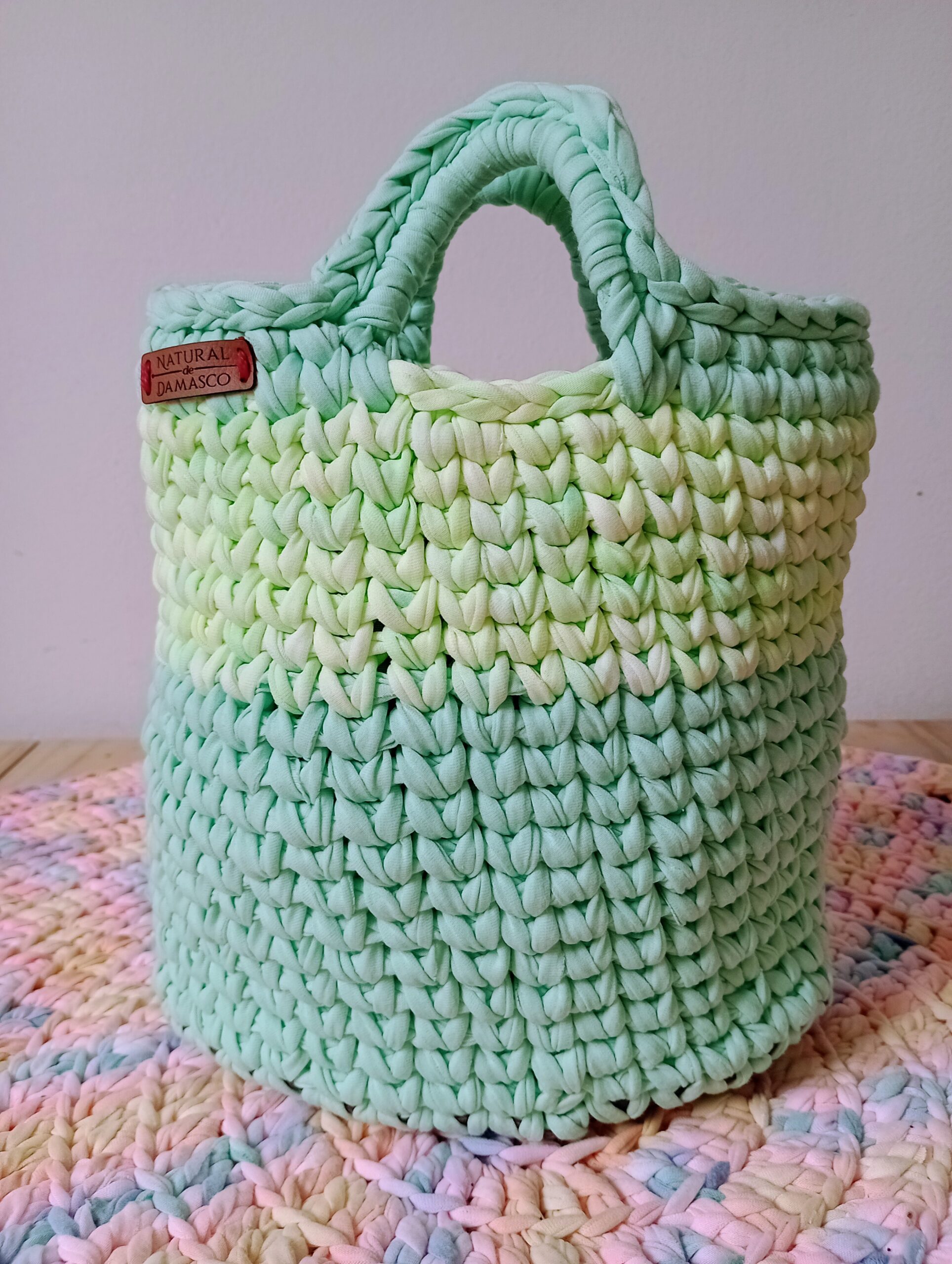 Bolsa cesto de mão pequena - tons de verde