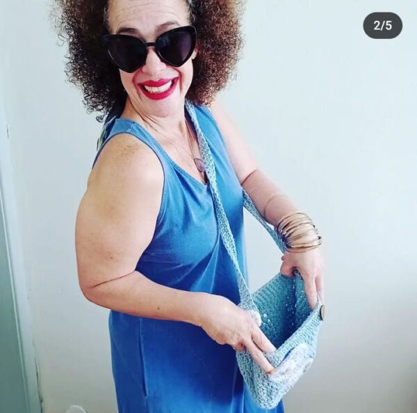 Bolsa tira colo em barbante com detalhes em lã azul claro - Image 6