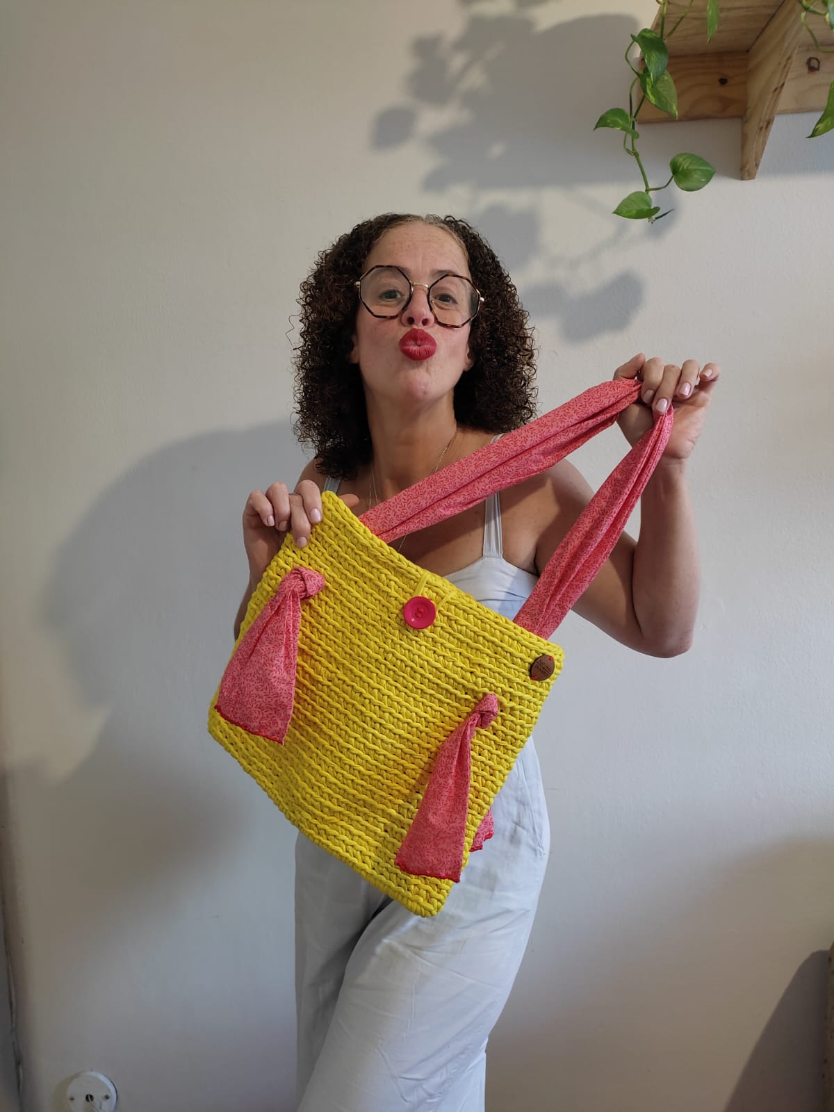 Bolsa Vassalisa com alça de tecido