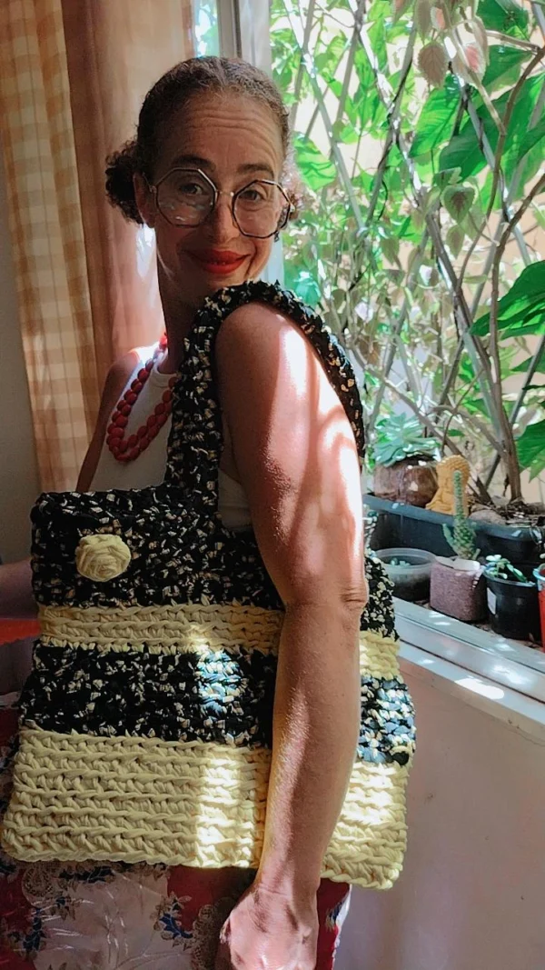 Bolsa Mulher Esqueleto duo de cores amarelo e estampa amarelo e preto - Image 2