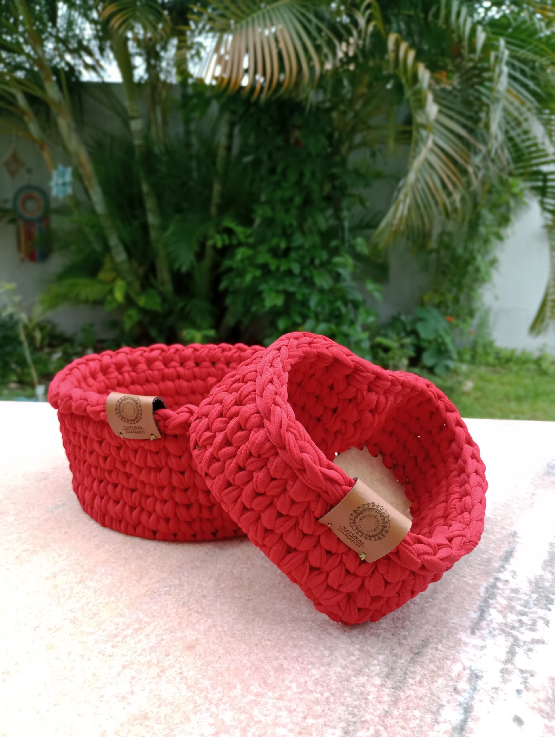 Cachepô de Coração Vermelho com Base de MDF