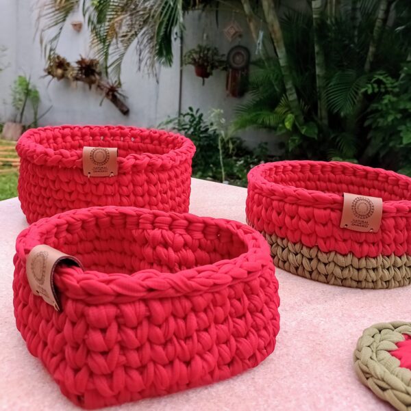 Cachepô Redondo Médio (15cm) Vermelho com Base de MDF – Natural de Damasco - Image 2
