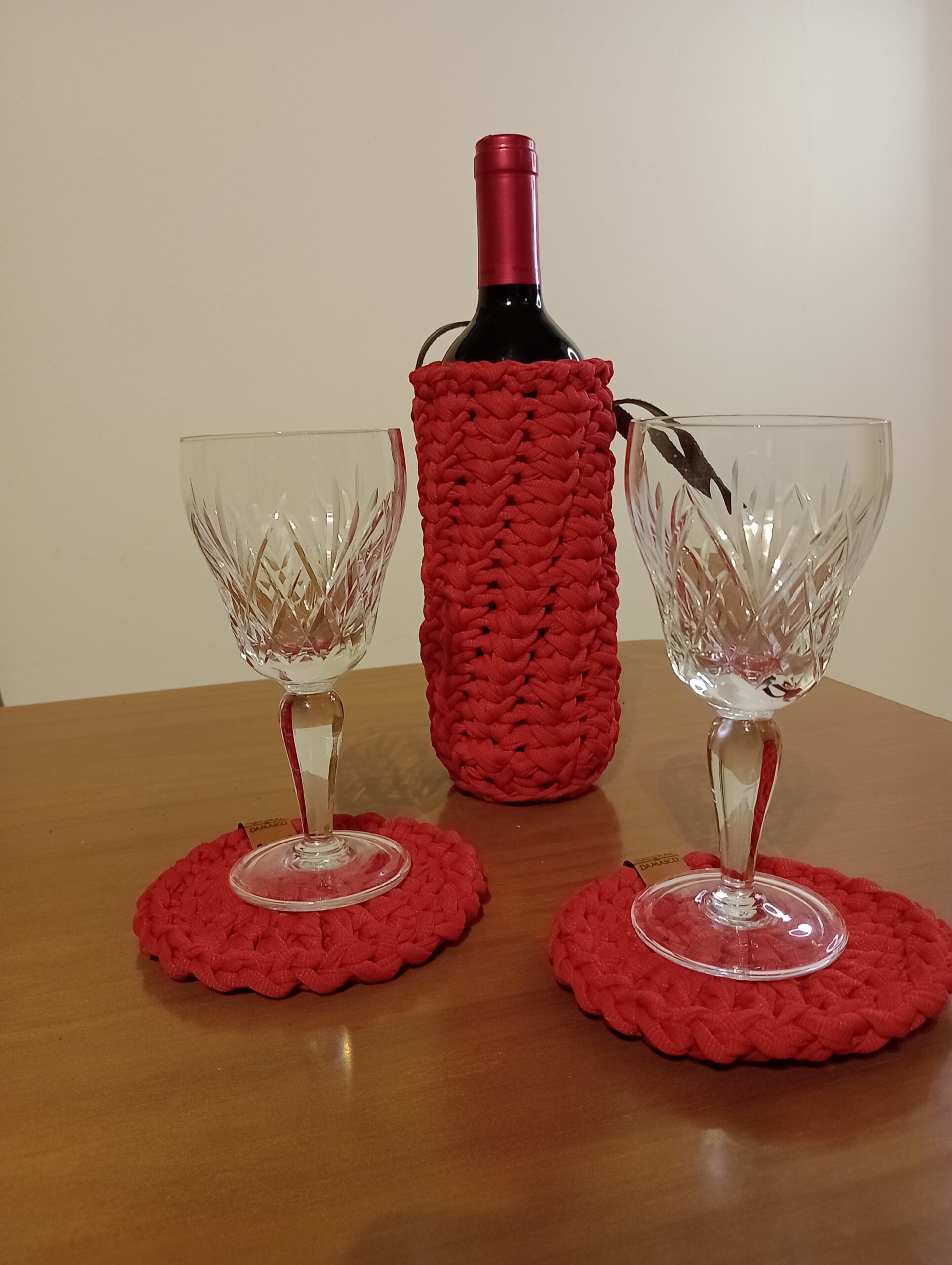 Porta-Vinho Natural de Damasco/ cor vermelho