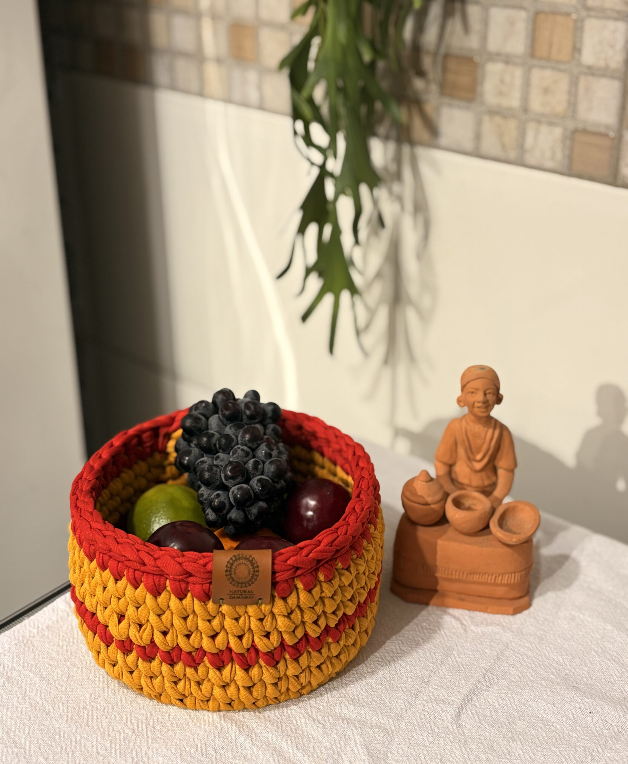 Cachepô Redondo Médio (15cm) Mostarda e Vermelho com Base de MDF – Natural de Damasco