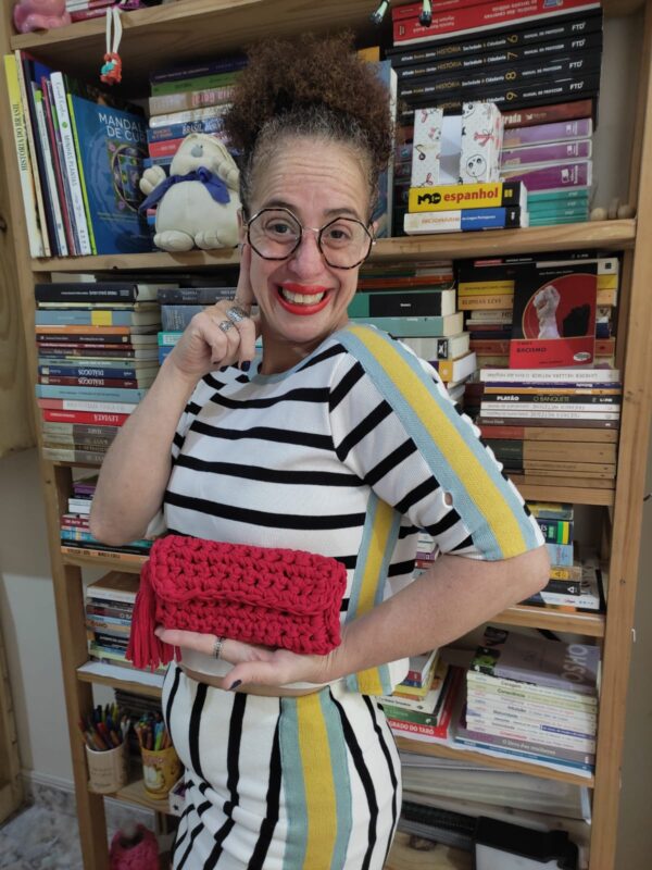 Clutch de crochê em fio de malha - Image 9