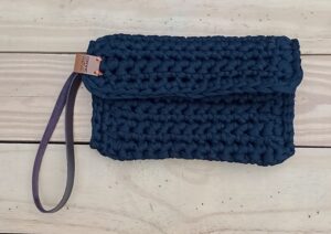 Clutch de Crochê com Alça de Couro - Natural de Damasco