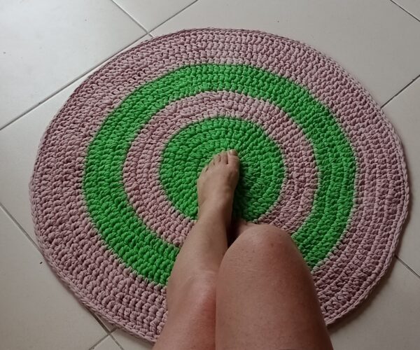Tapete 80X80 rosa chá e verde limão